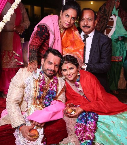 Gaurav Taneja Family 